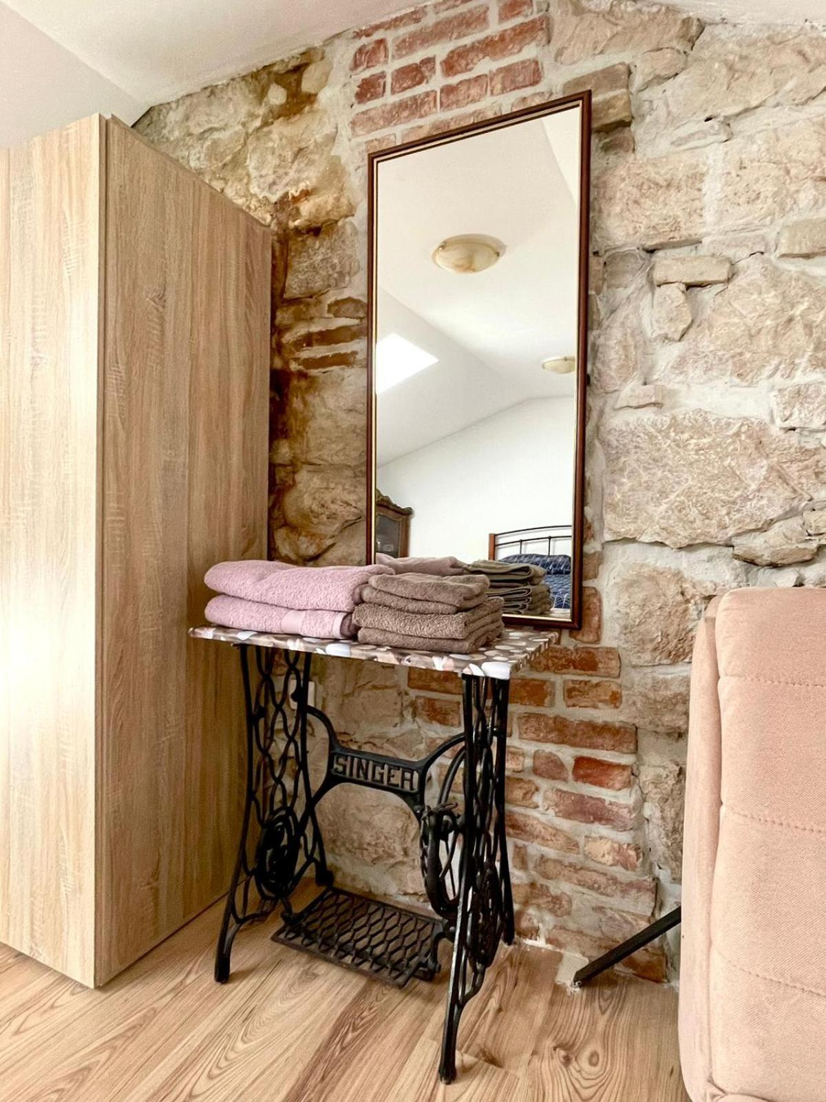 Apartmani Mauro Sa Terasom Crikvenica Exterior photo