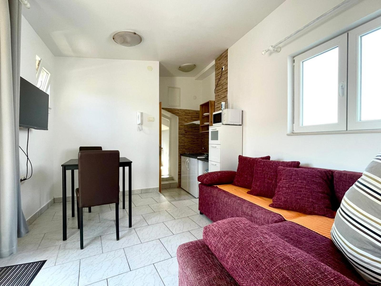 Apartmani Mauro Sa Terasom Crikvenica Exterior photo